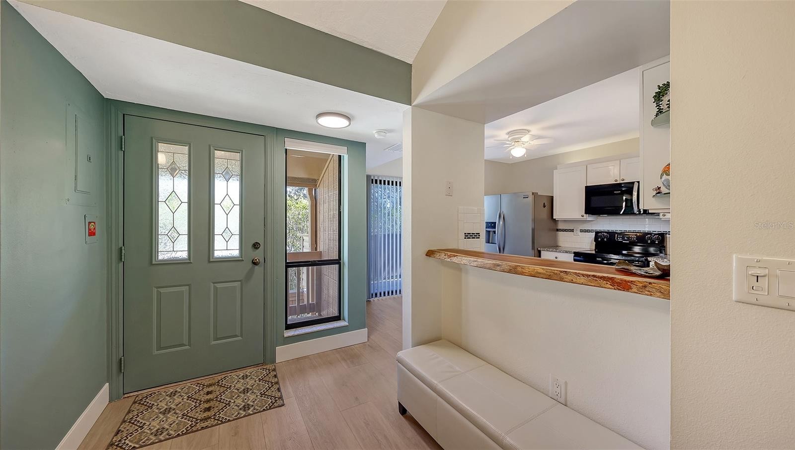 1687 BROOKHOUSE CIR #219