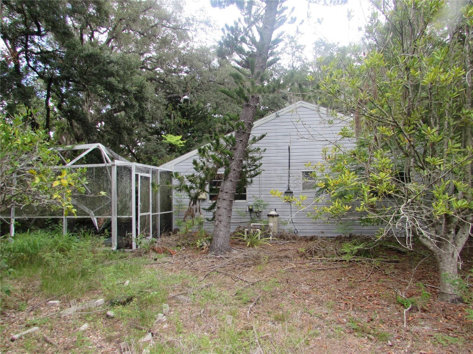 4949 DOROTHY AVE