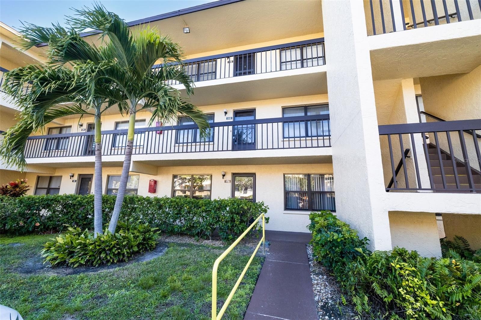 425 30TH AVE W #C112