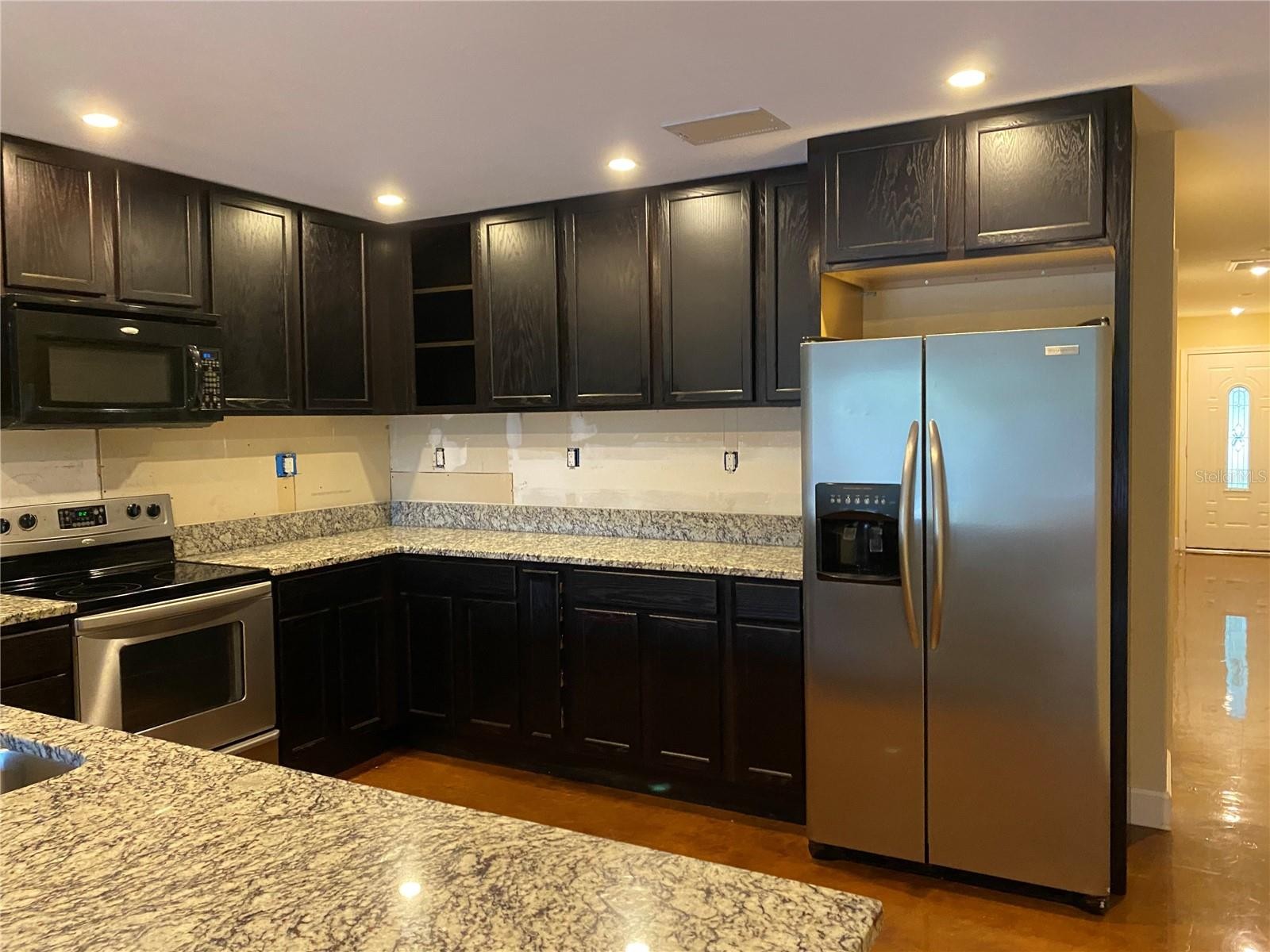 2133 BOUGAINVILLEA ST