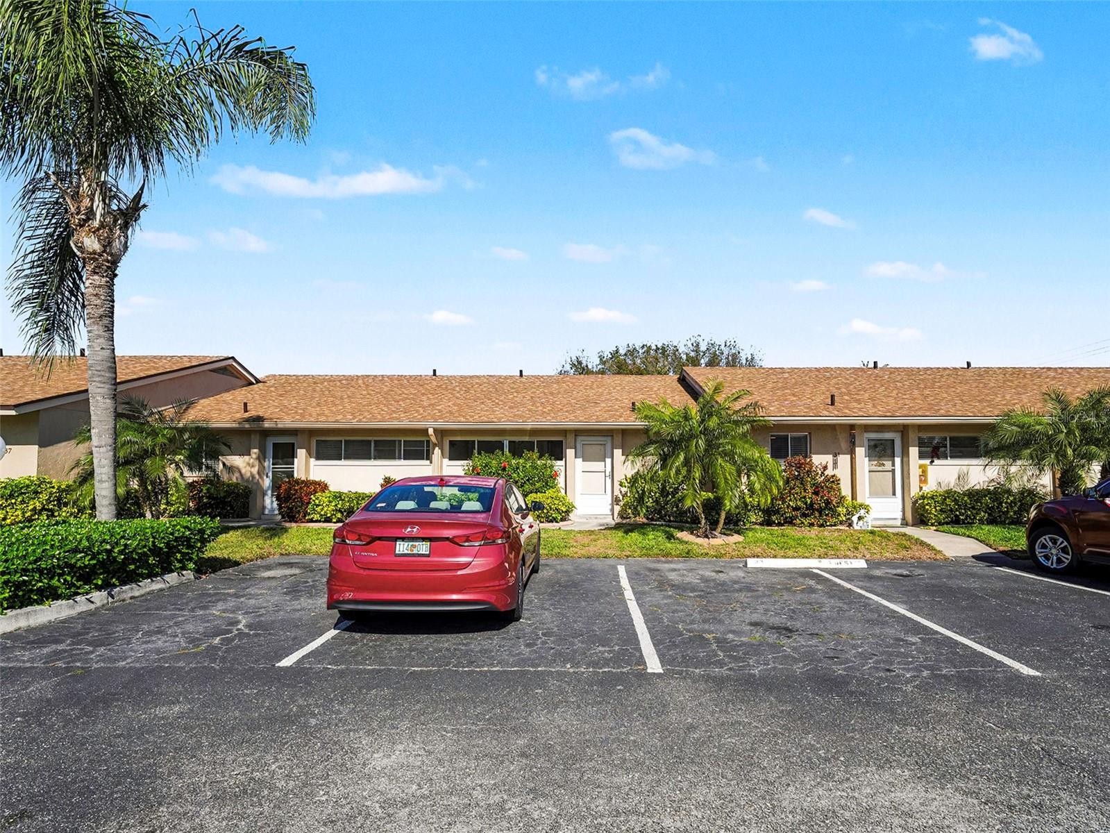 2779 WOODGATE LN #33