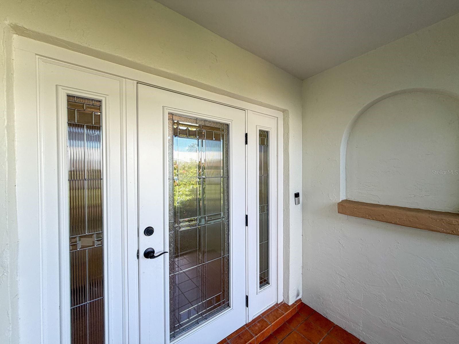 404 EDEN DR