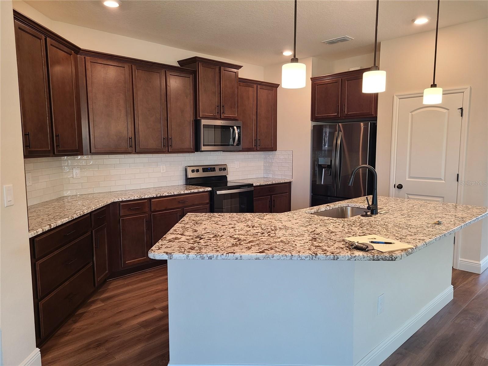 5736 143RD CT E