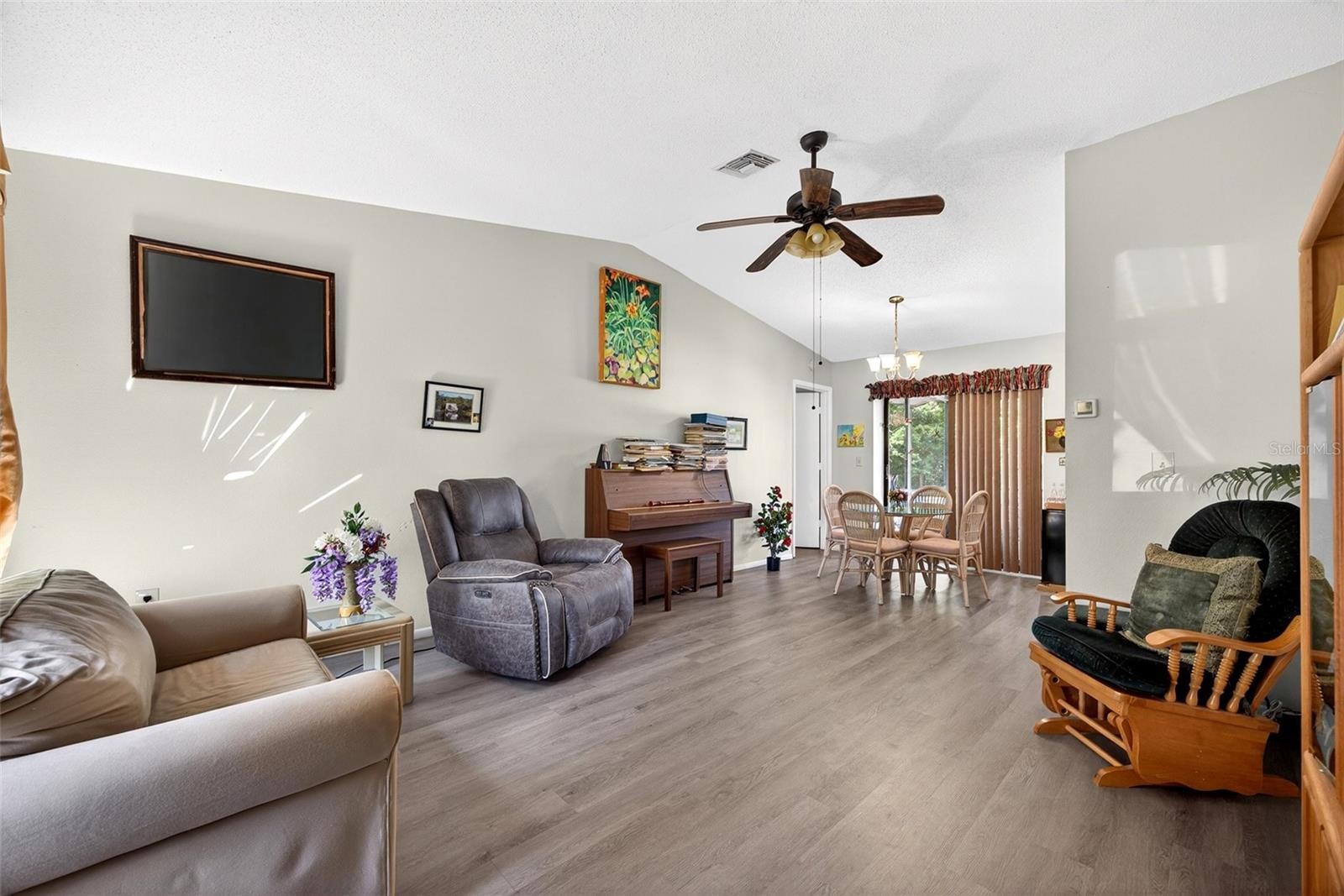 464 CORONADO RD