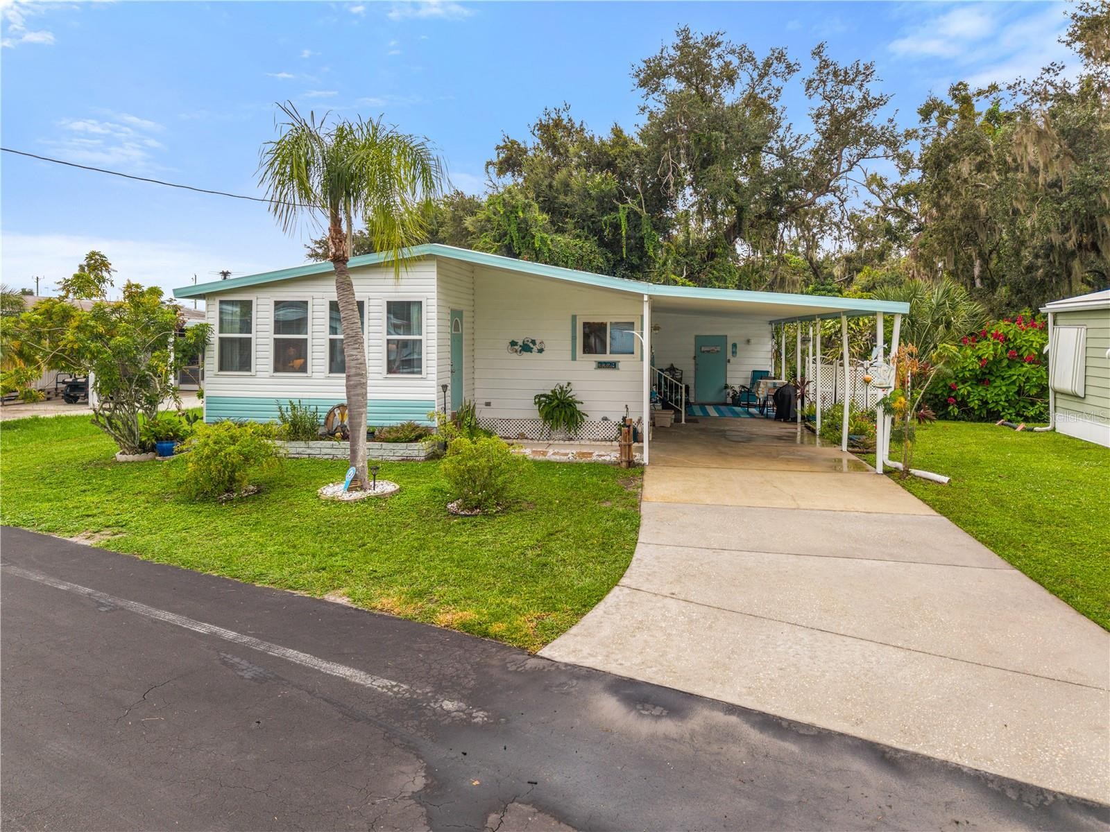 3329 EILEEN DR