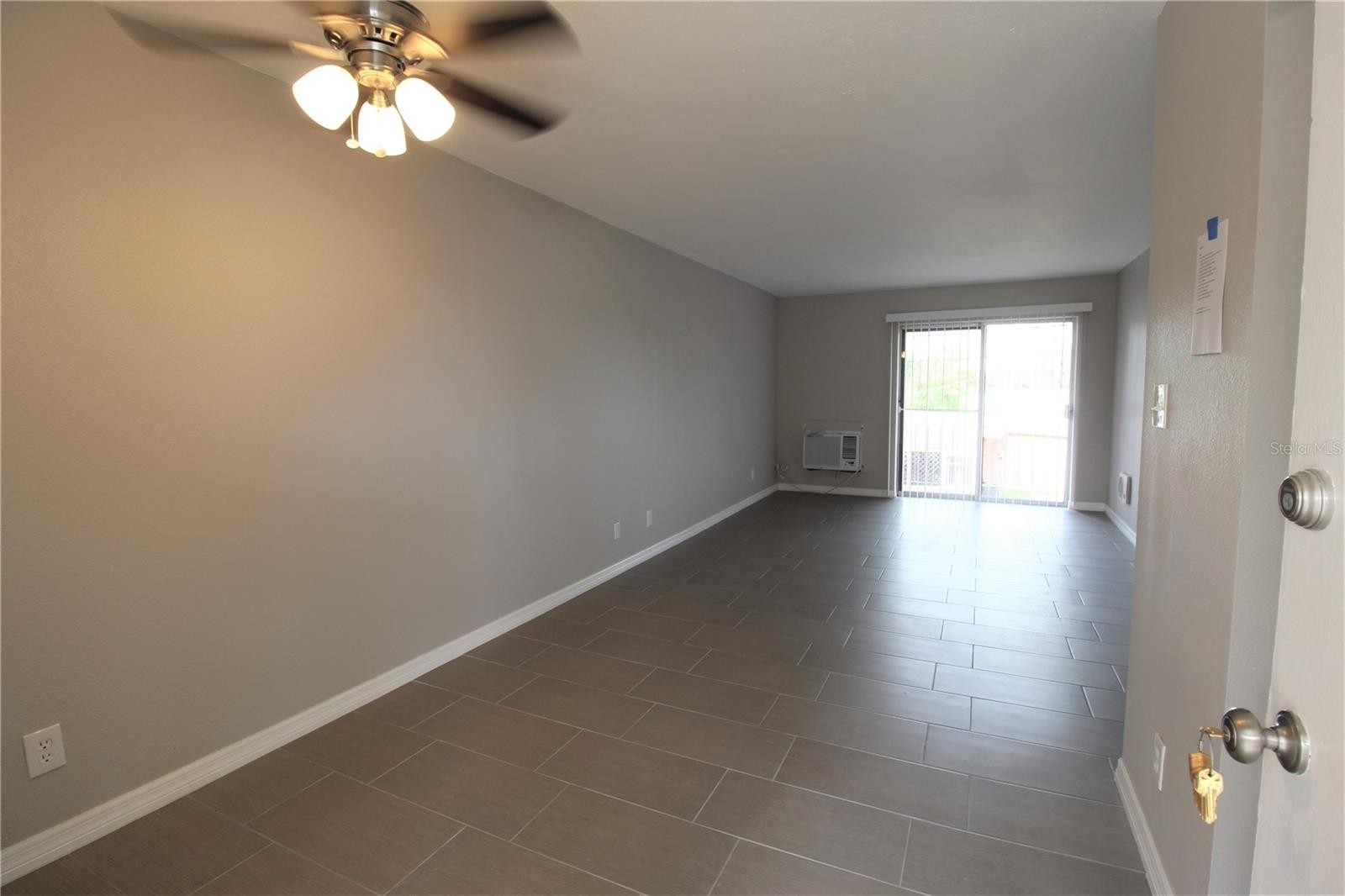 3001 BEE RIDGE RD #215