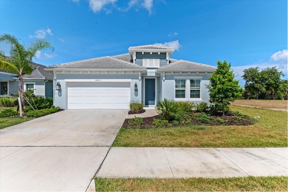 10214 CRYSTAL ISLES CIR