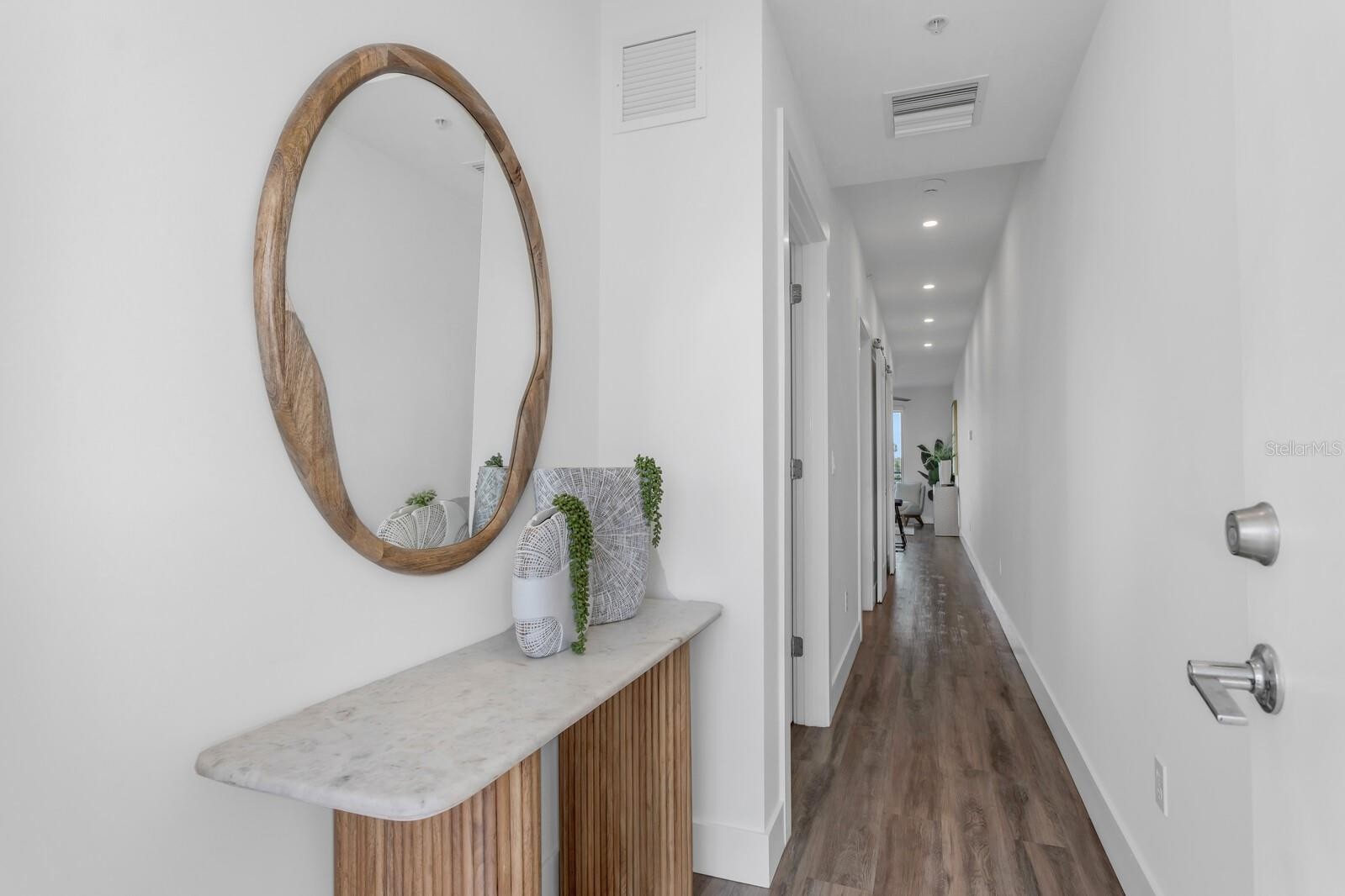 1709 N TAMIAMI TRL #503