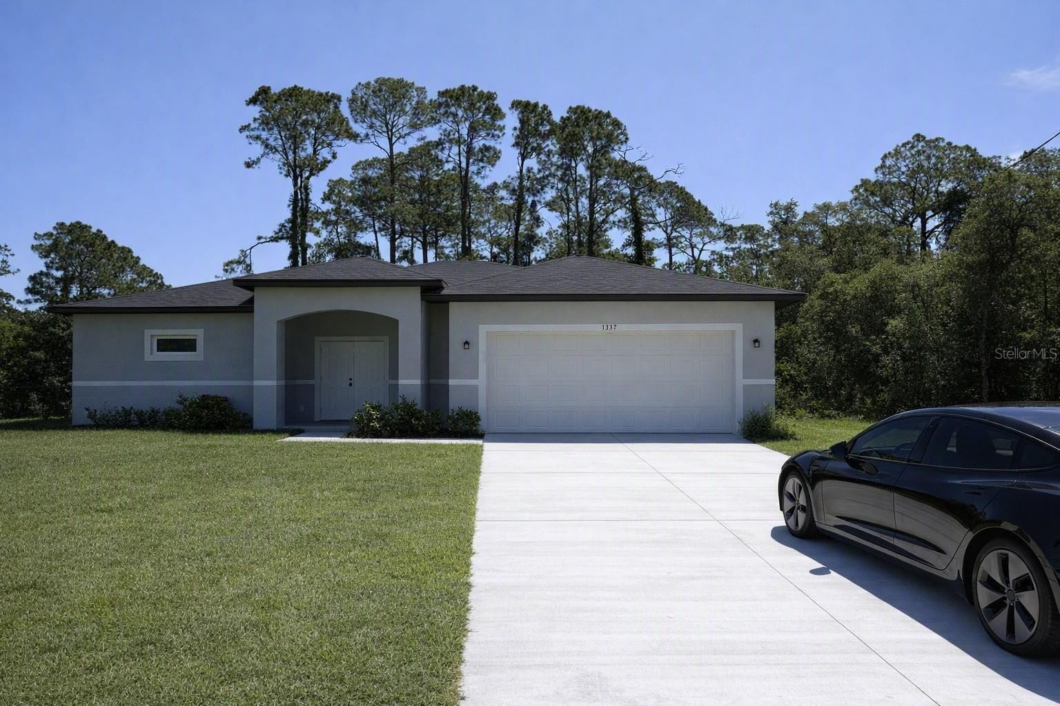 1392 ALABELLE LN