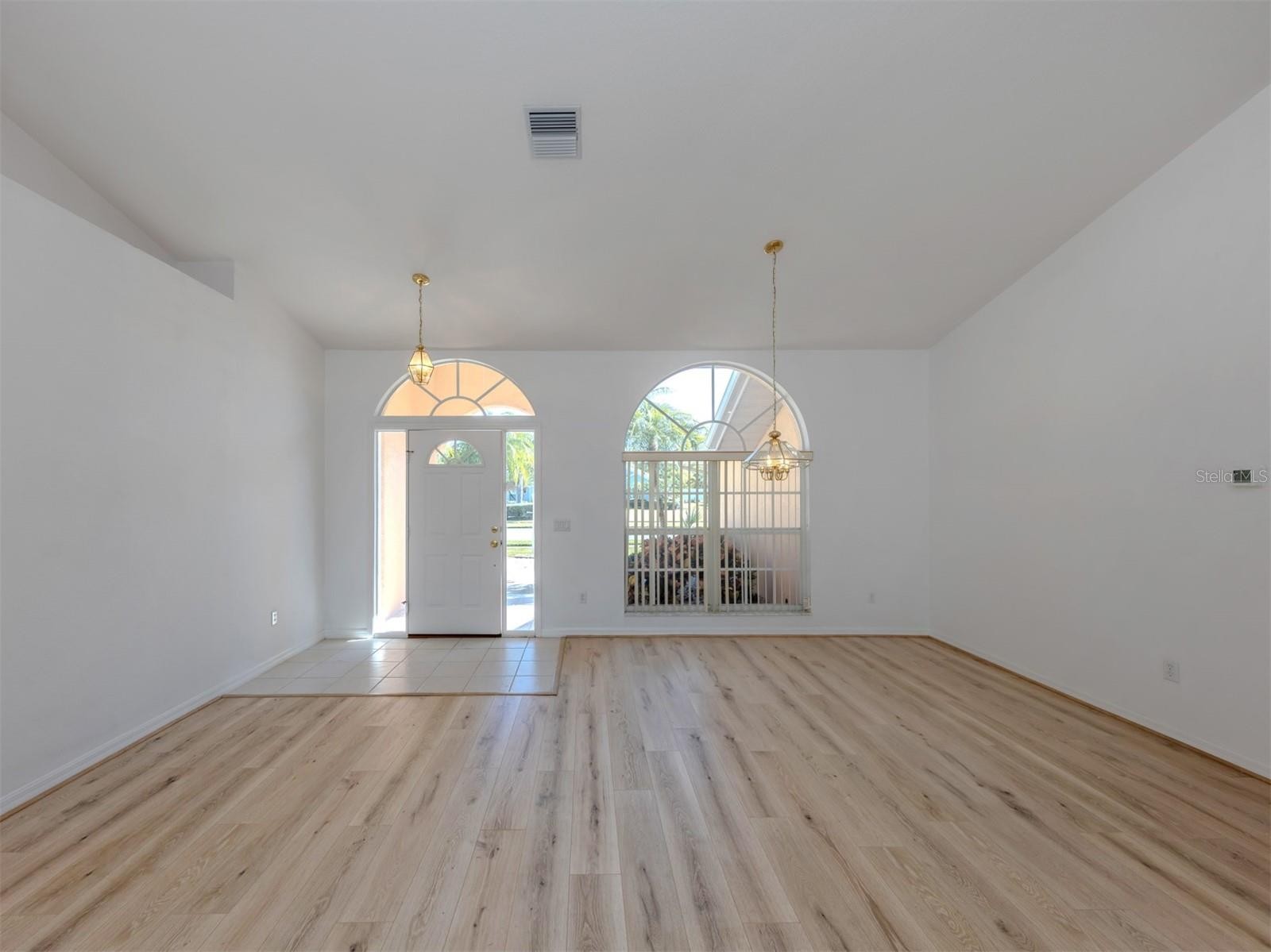 123 VENICE PALMS BLVD