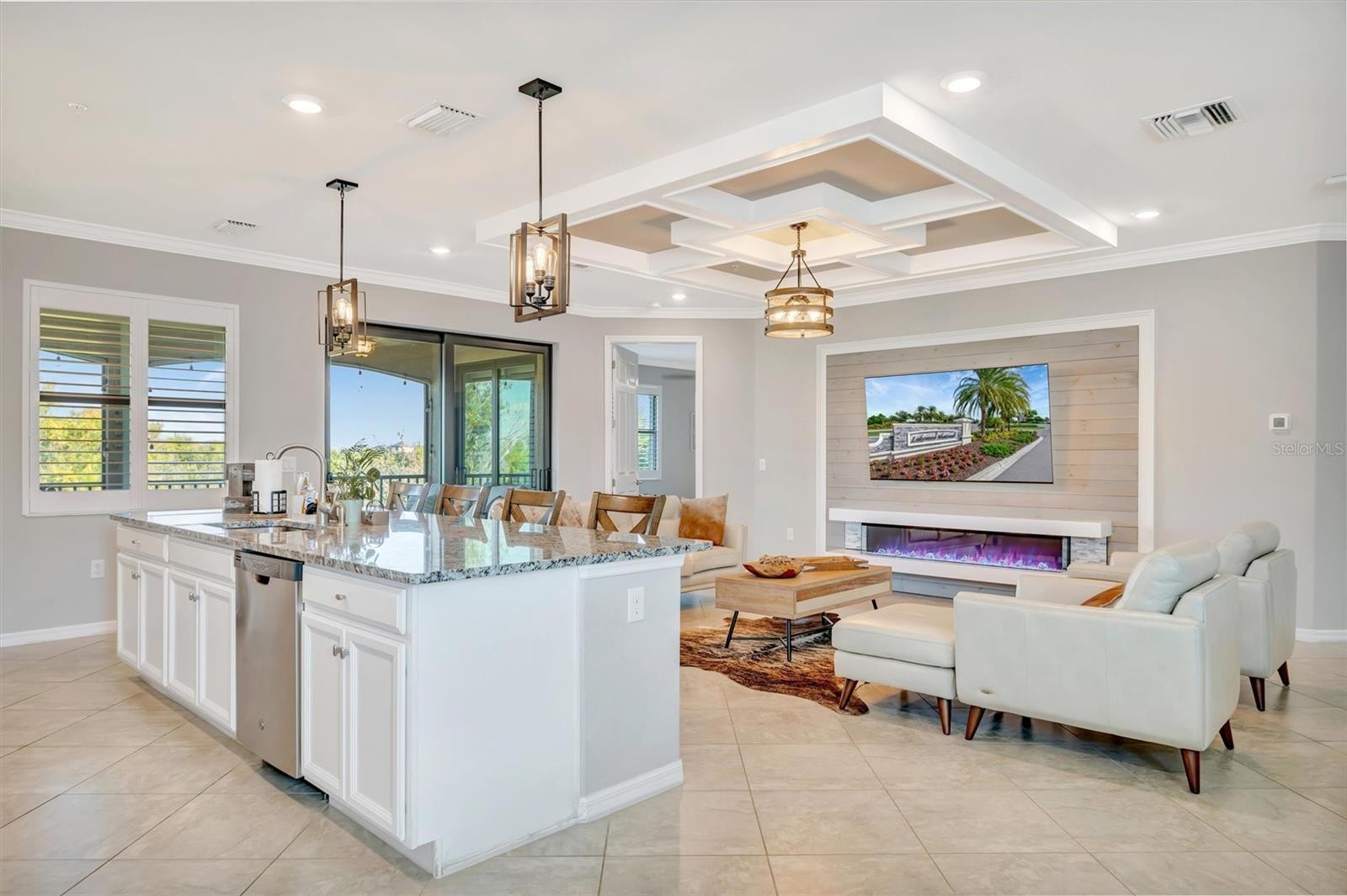 17637 GAWTHROP DR #102