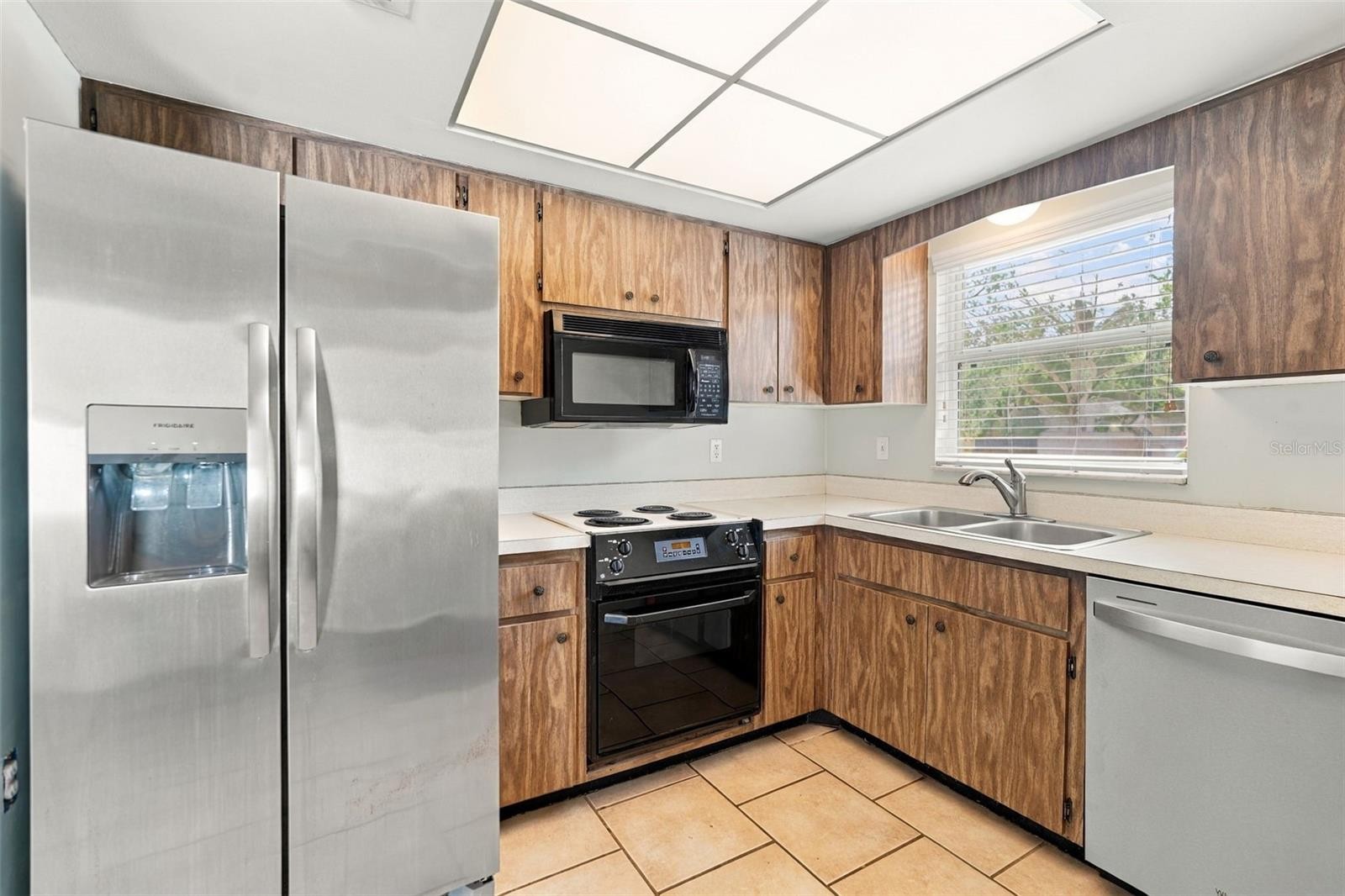 2711 51ST AVE W #2711