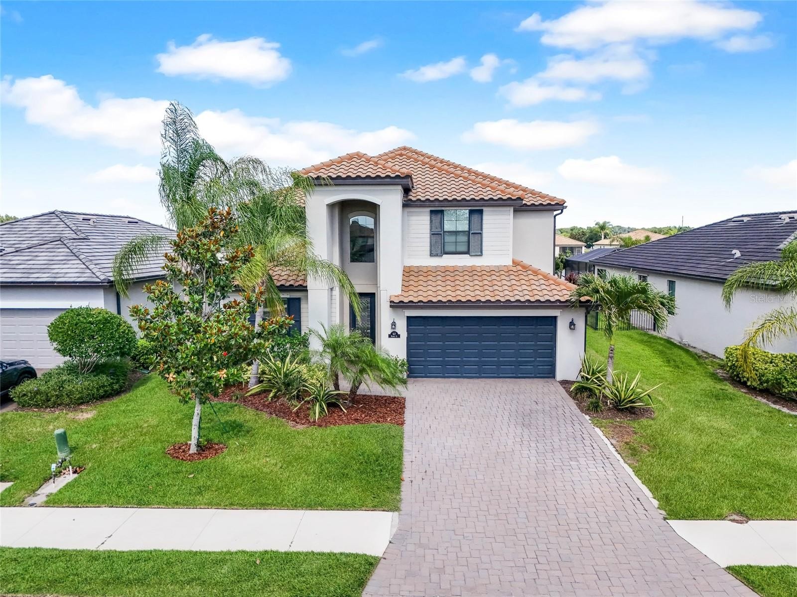 517 MIMOSA CT