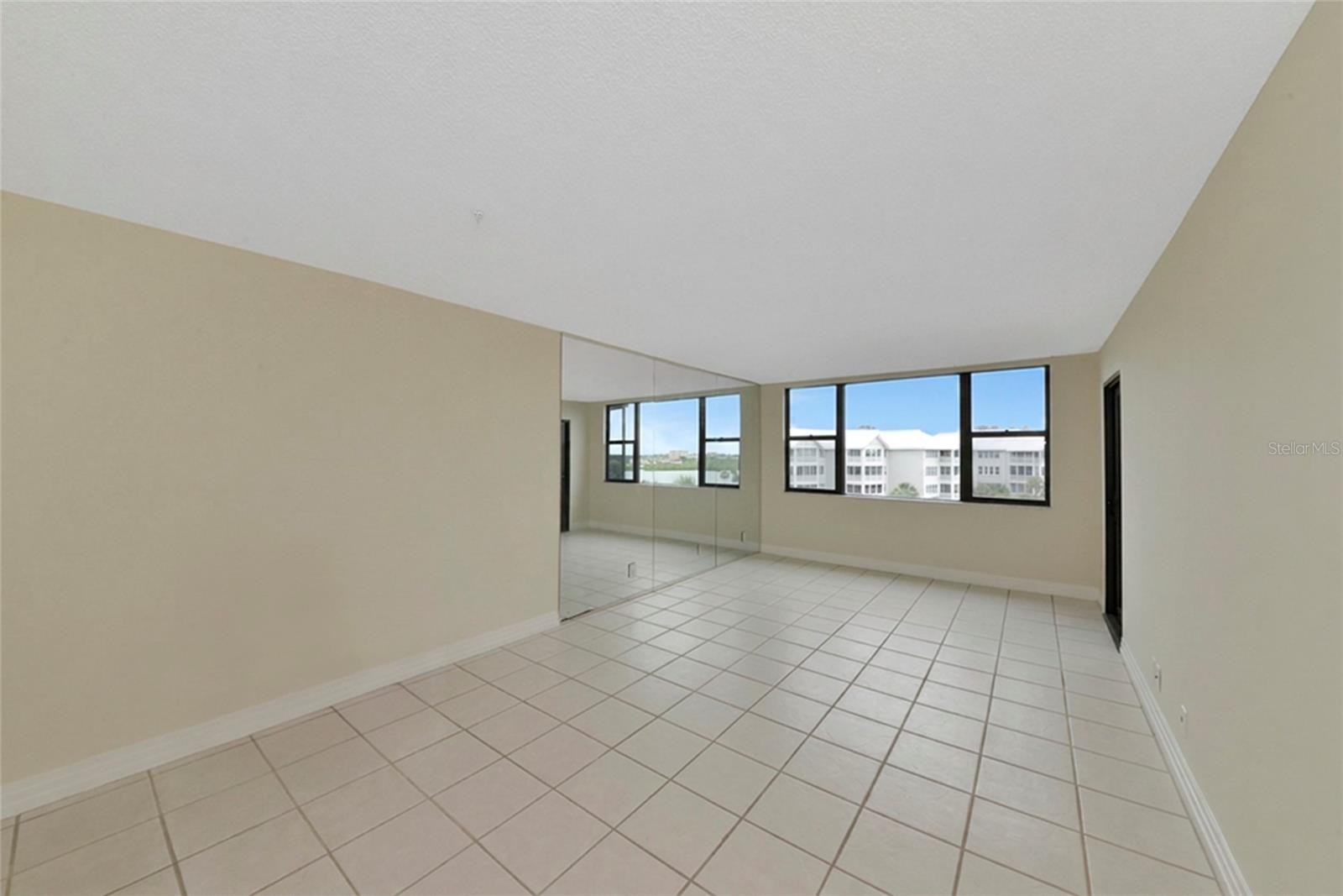 5855 MIDNIGHT PASS RD #514