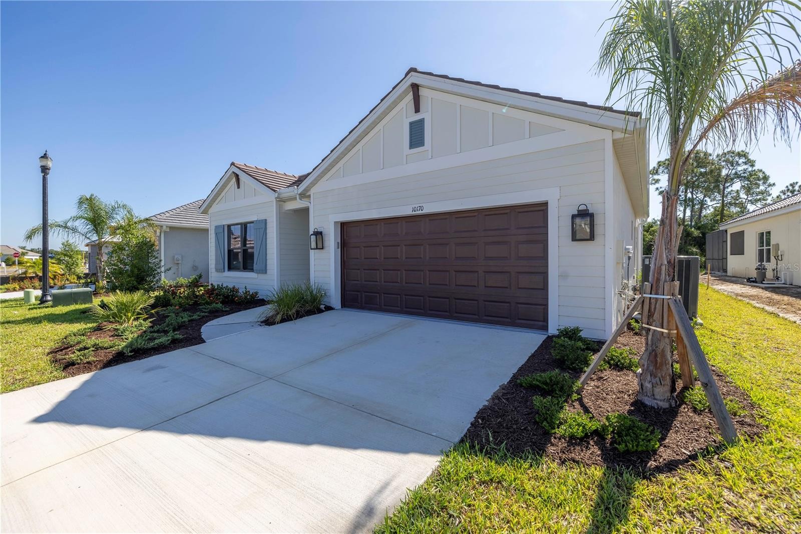 10170 CRYSTAL ISLES CIR