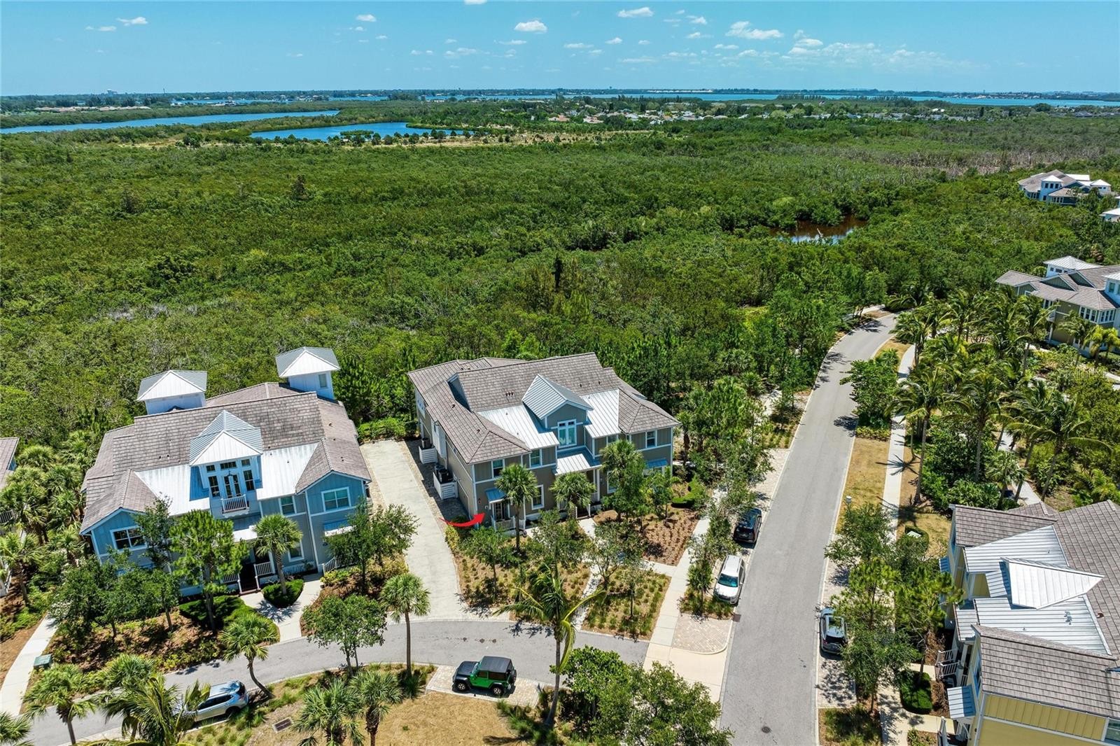 289 SAPPHIRE LAKE DR #201