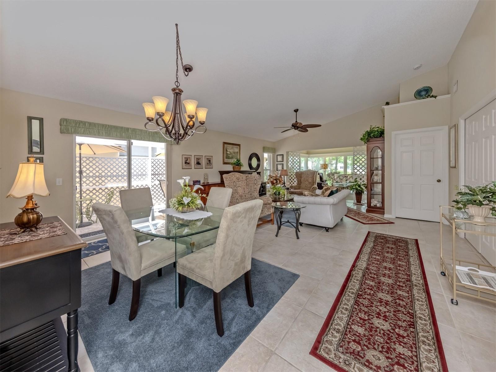 525 CLUBSIDE CIRCLE CIR #53