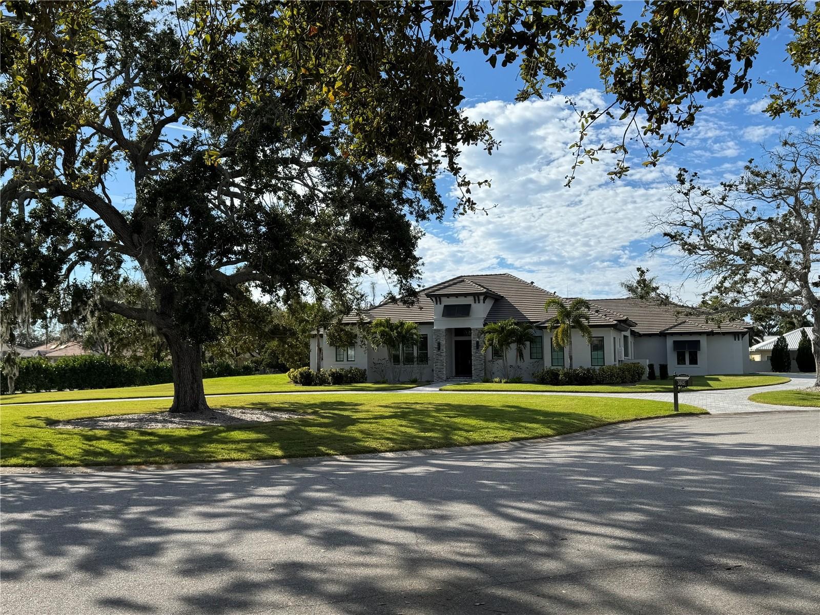 3605 BENEVA OAKS CIR