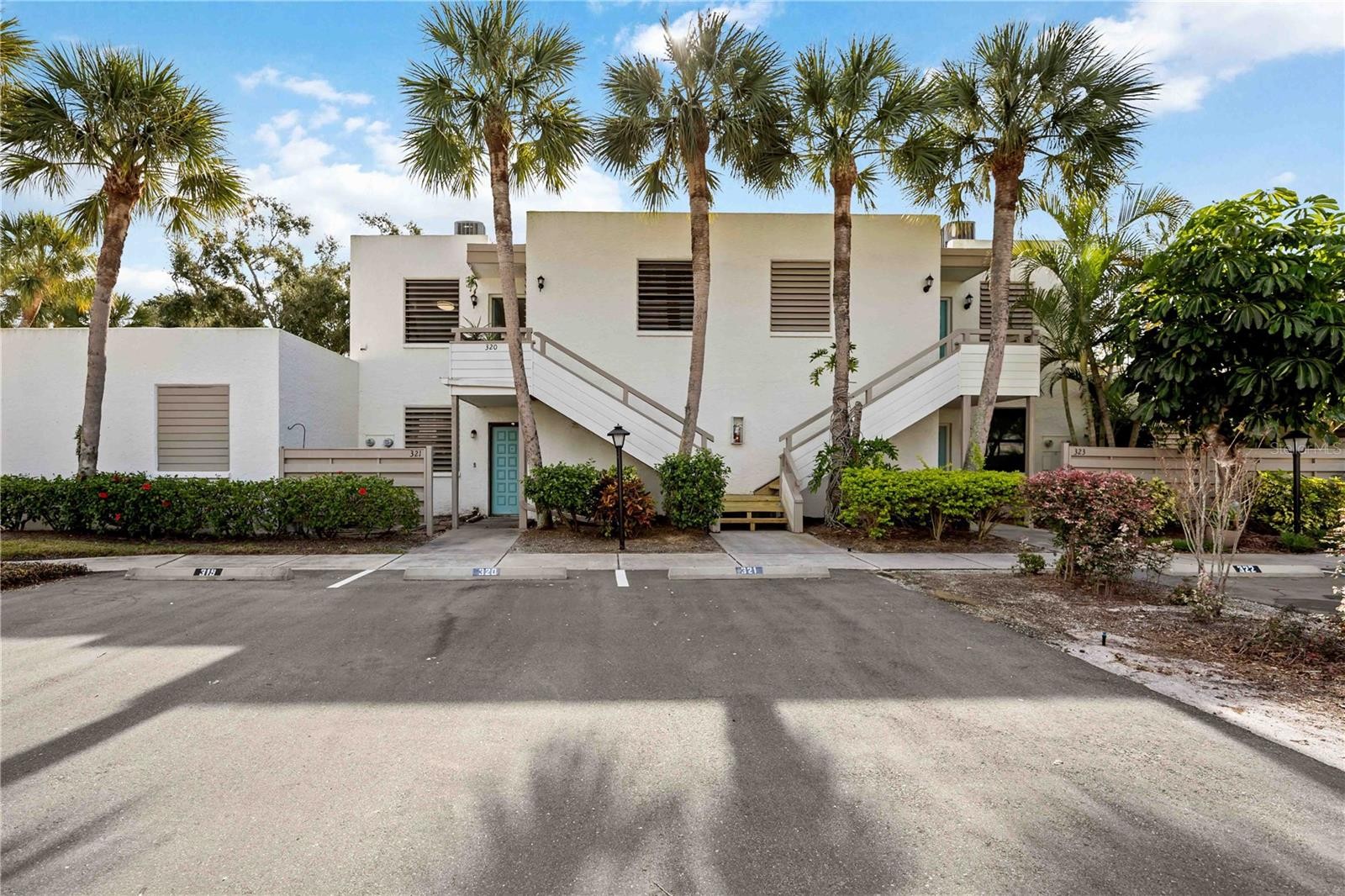 320 TIMBER LAKE DR #320