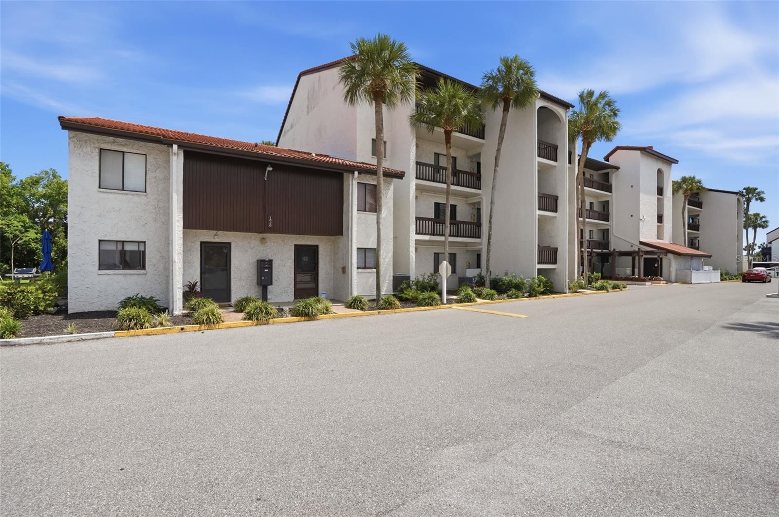 1624 STICKNEY POINT RD #1624-208