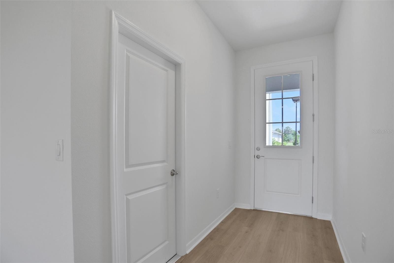 7570 SEA OAK CT