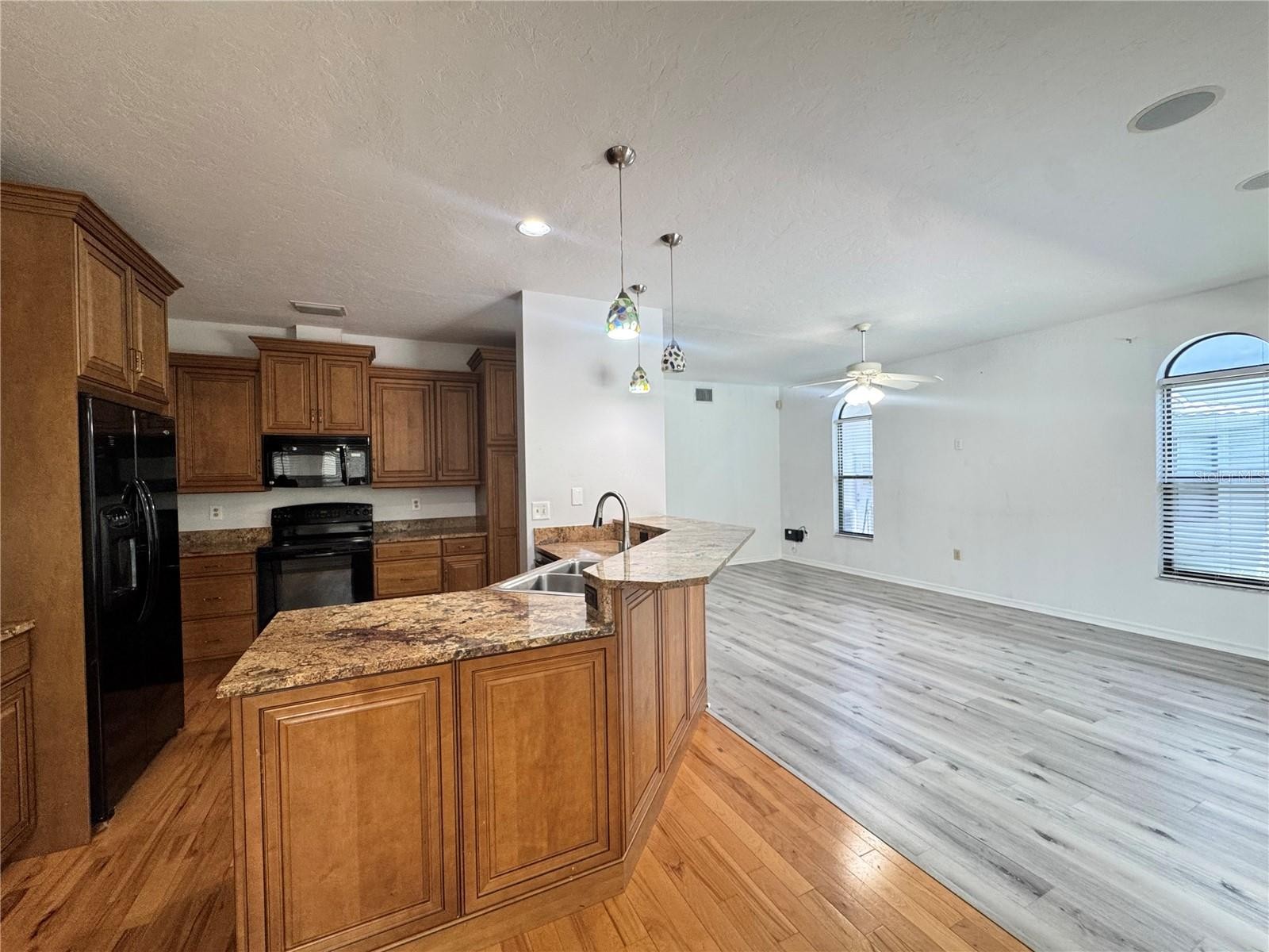 6077 MARELLA DR