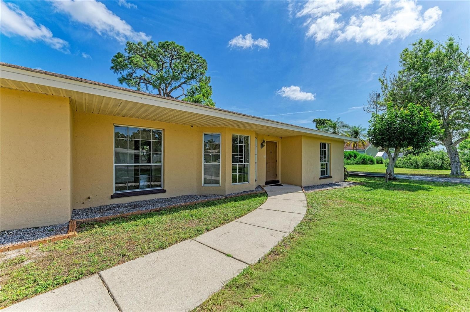 4404 18TH AVE W