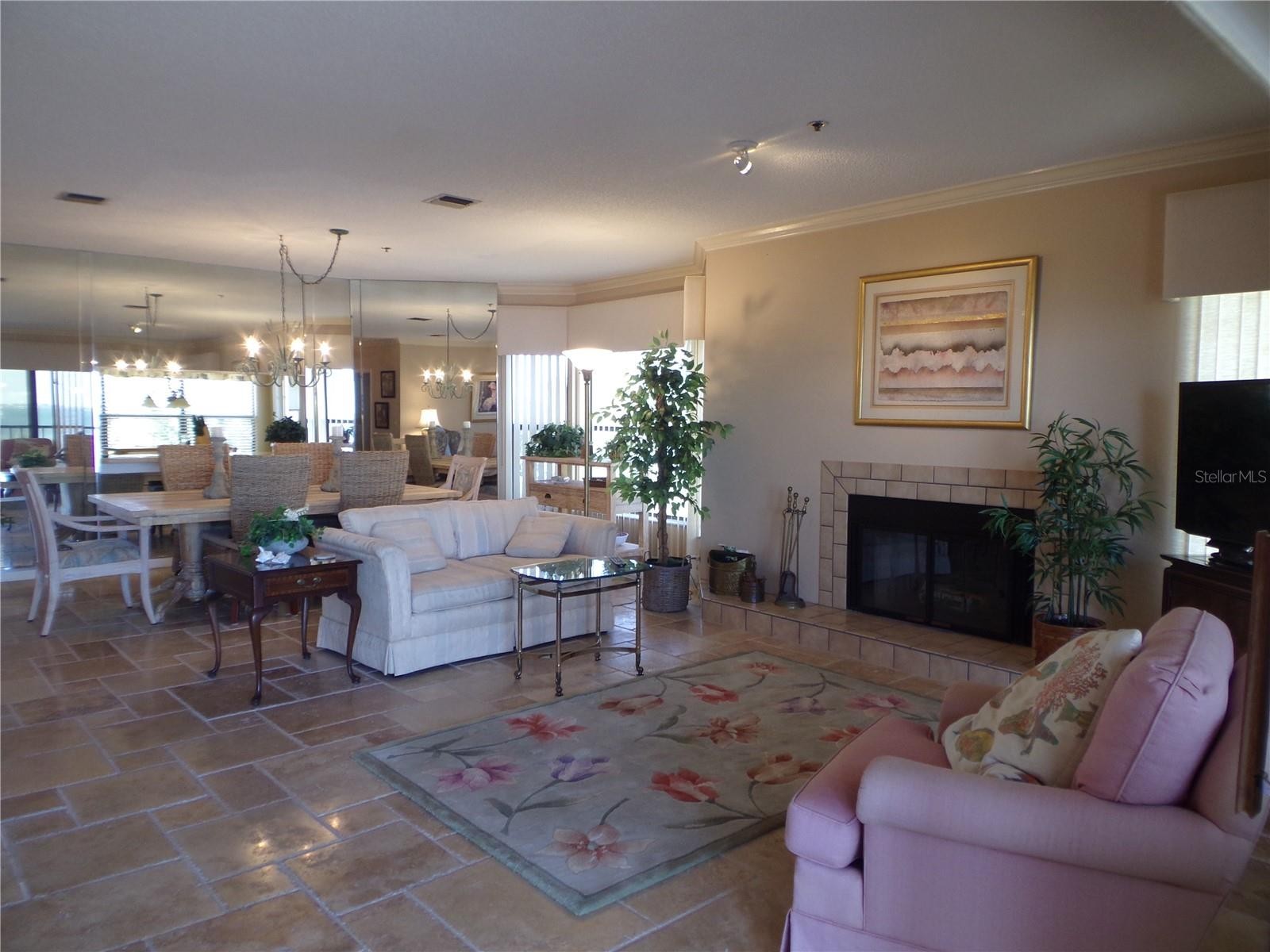 4555 BAY CLUB DR #22