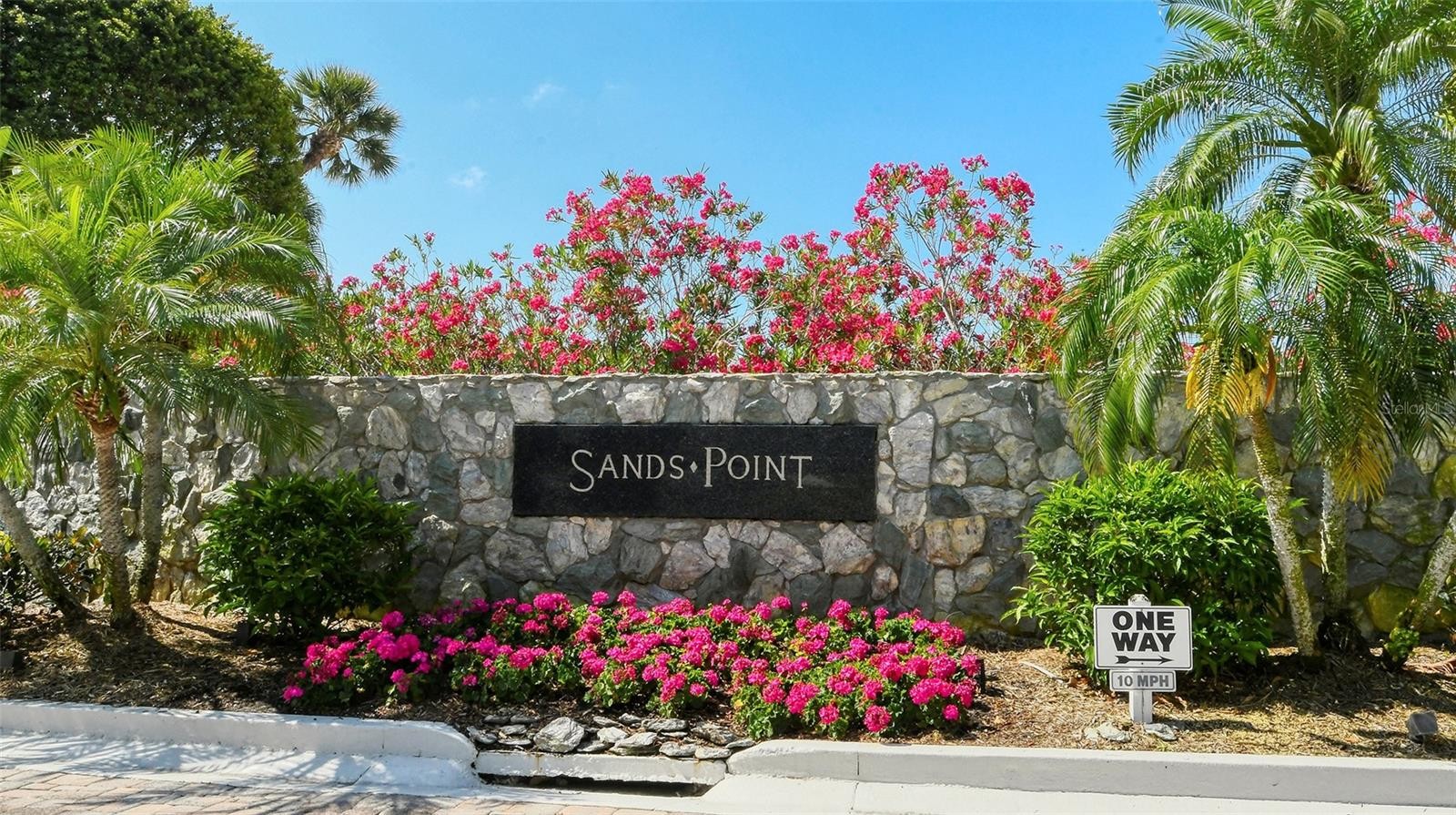 100 SANDS POINT RD #324