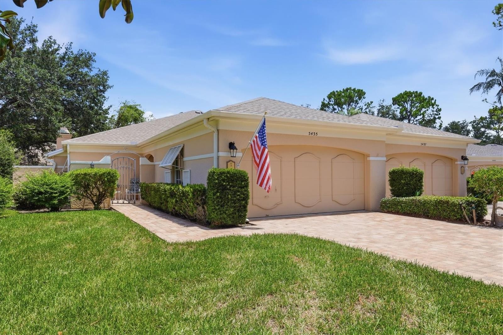 5435 CHANTECLAIRE #69