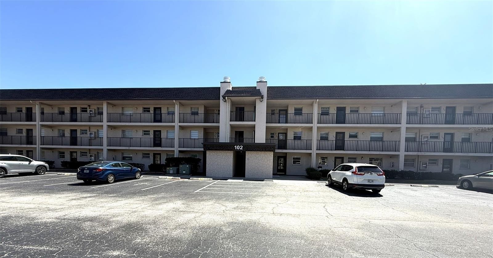 102 CAPRI ISLES BLVD #306