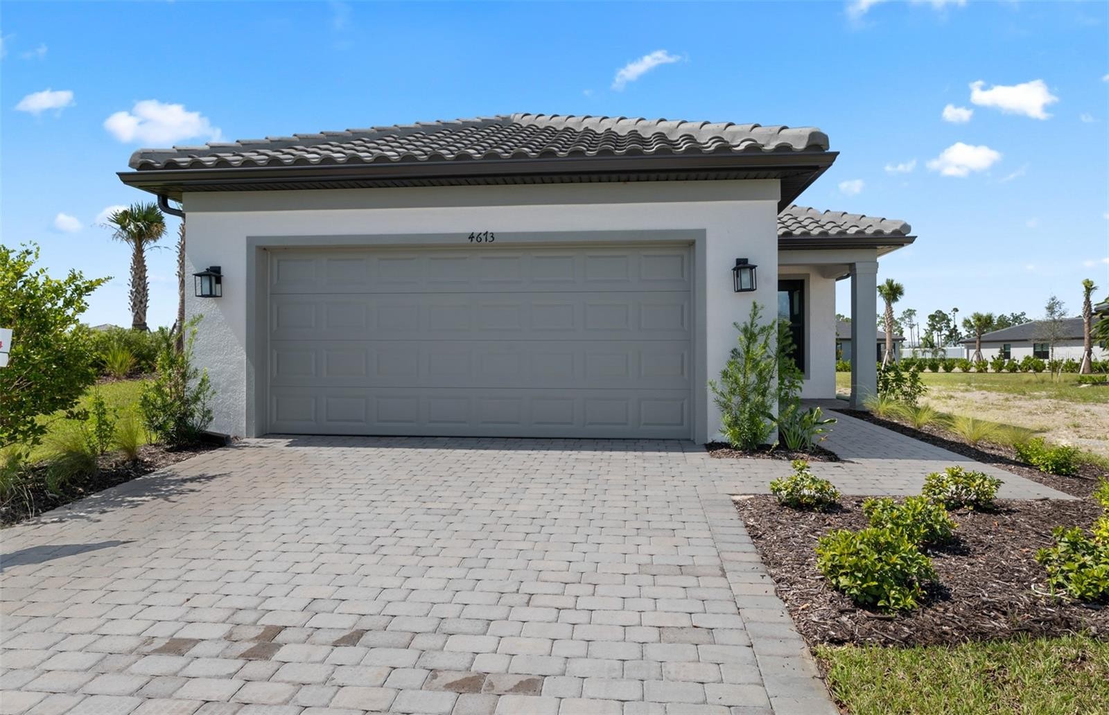 1758 BLUE STAR CT