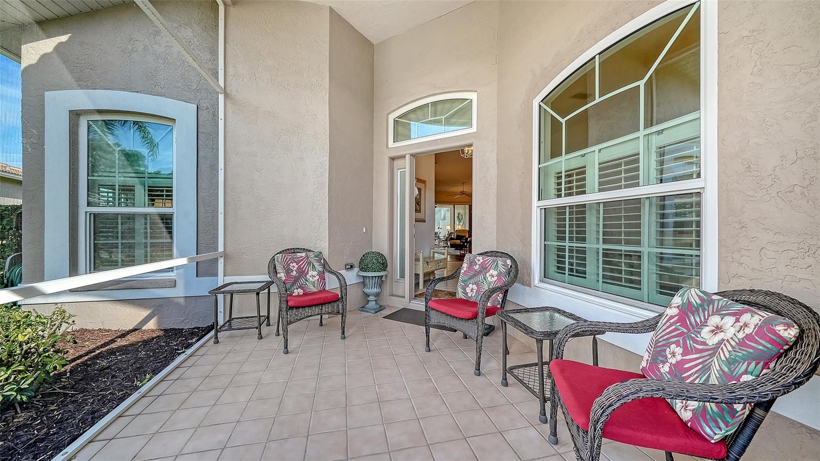 9429 FOREST HILLS CIR