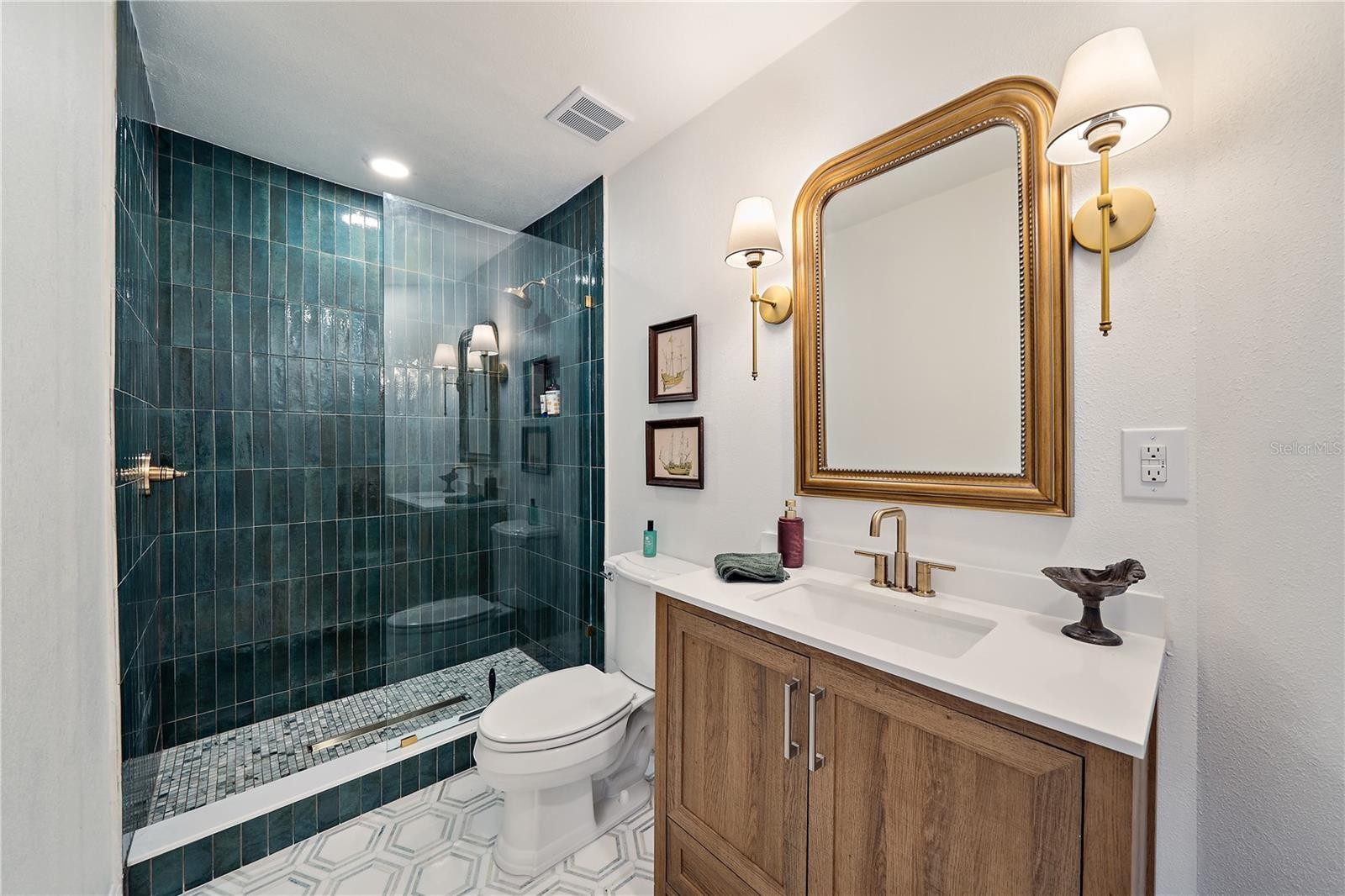 7746 WESTMORELAND DR