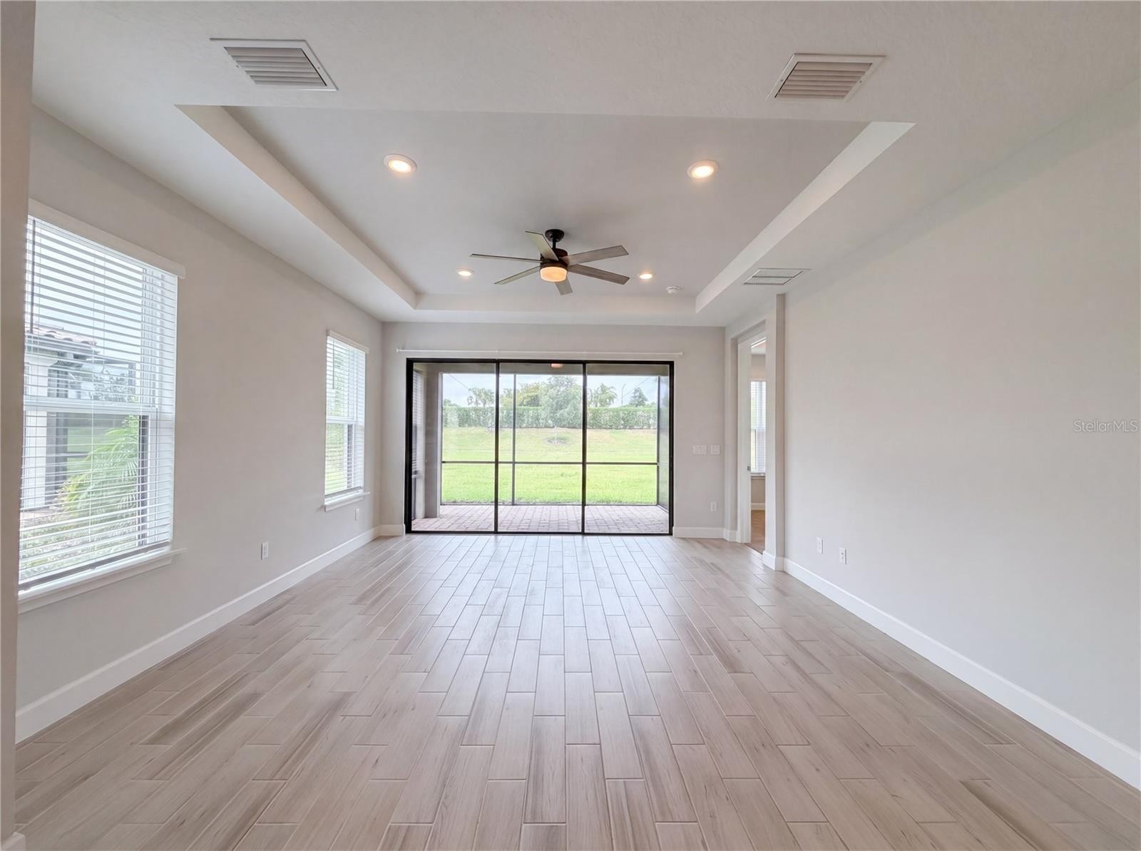 10064 MORNING MIST LN