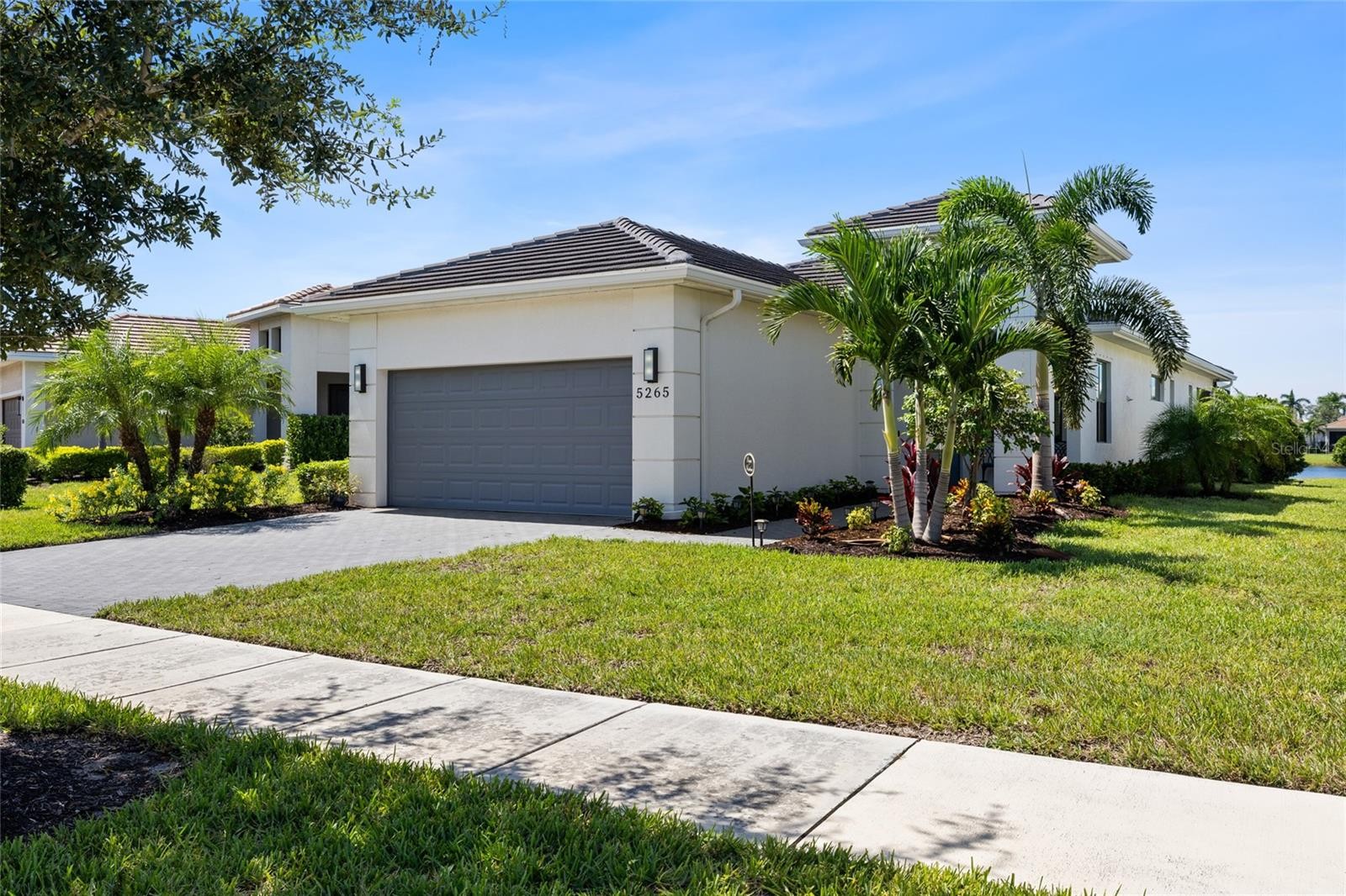 5265 BARNETT CIR