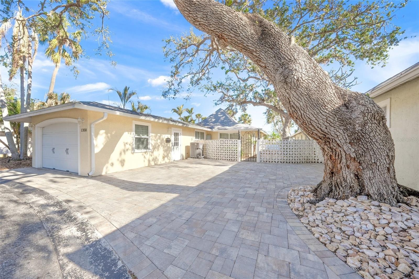 1358 MOONMIST DR #B4