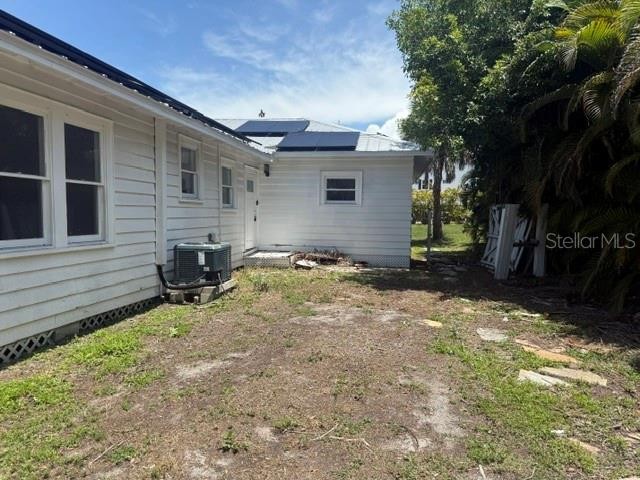 617 SIESTA DR