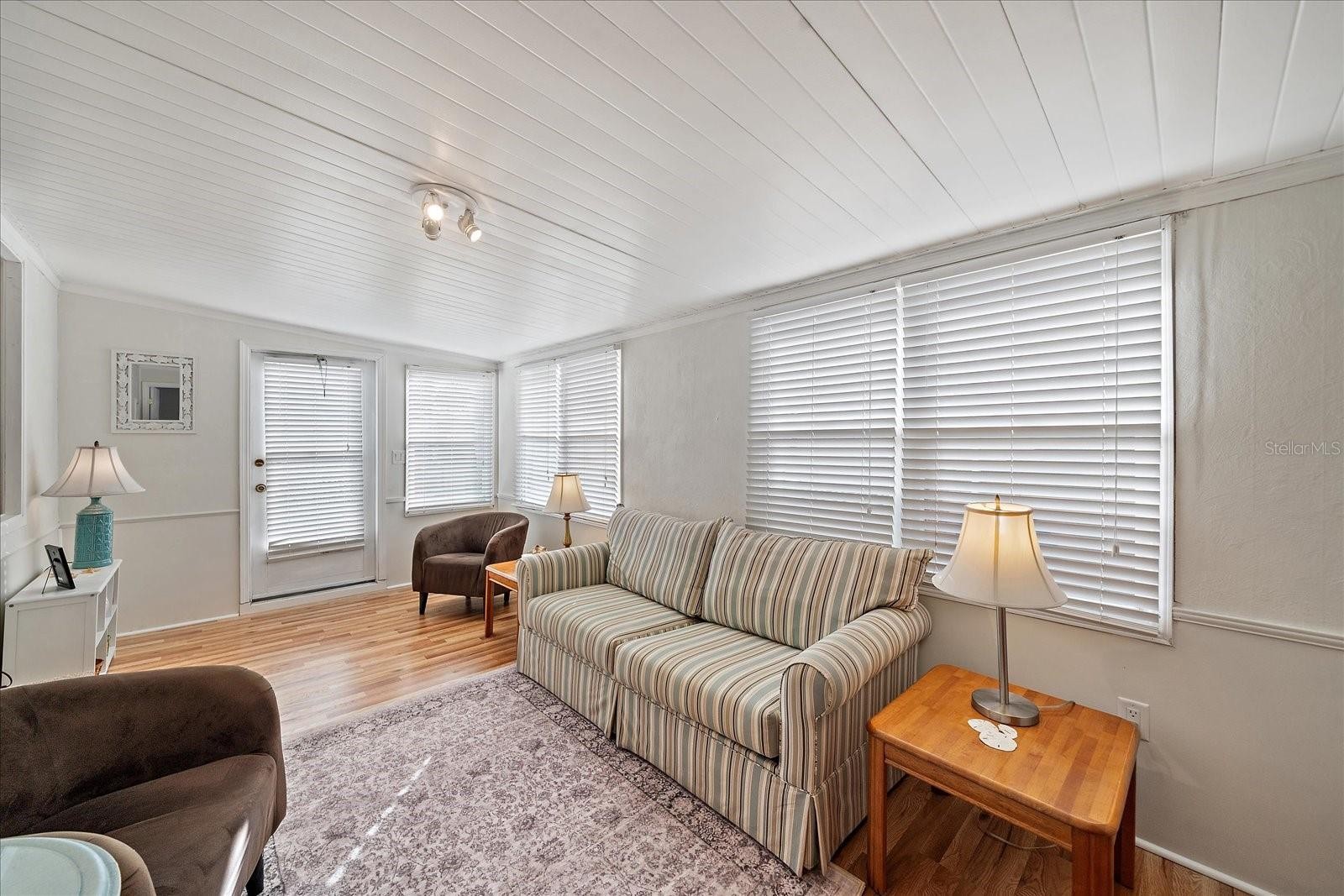 43 EDESSA DR