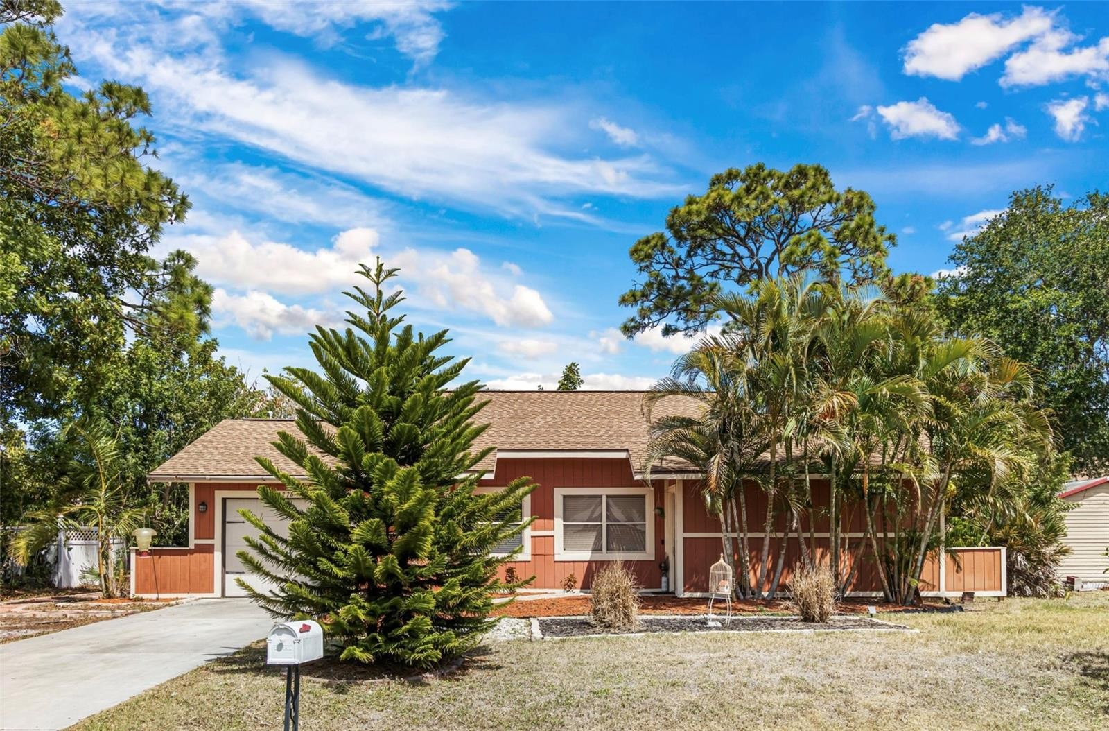 1276 REDSTART RD