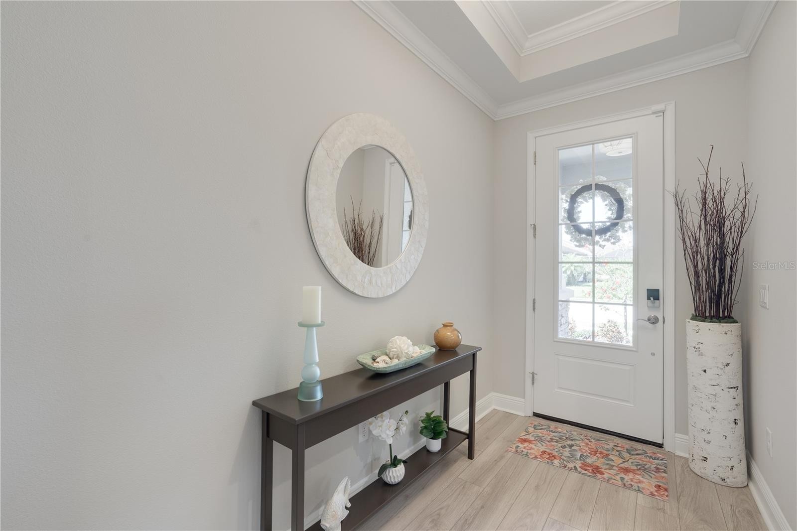 5841 LONG SHORE LOOP