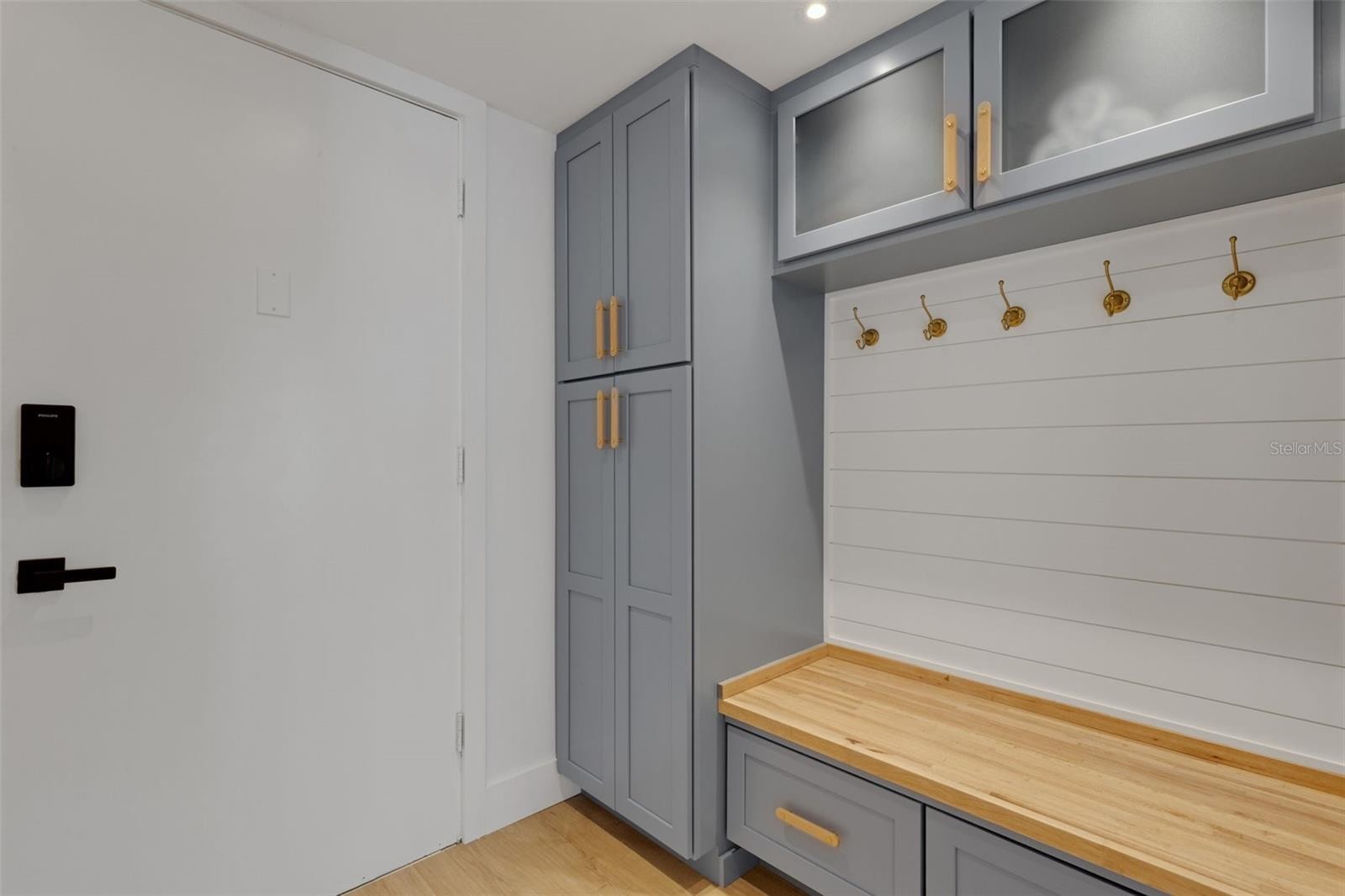 4360 CHATHAM DR #108