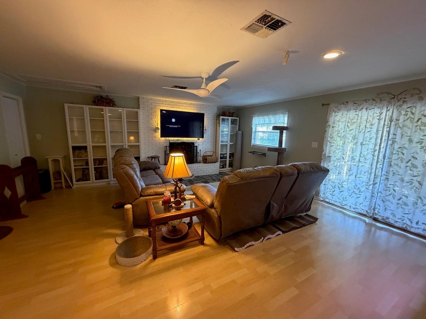 2027 27TH AVE W