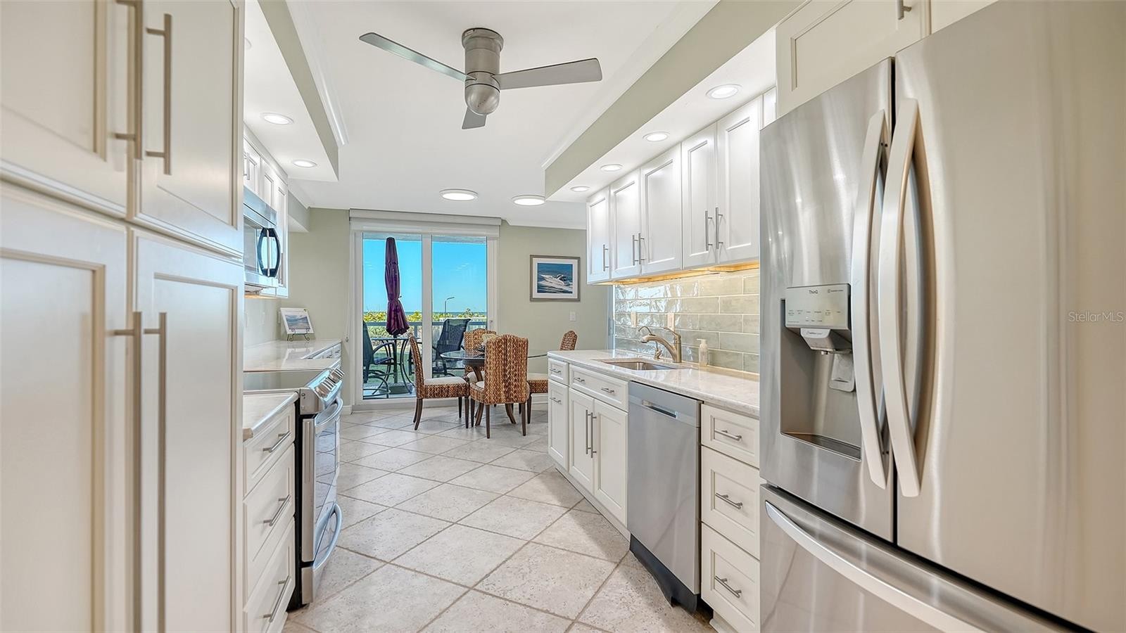 2425 GULF OF MEXICO DR #1E