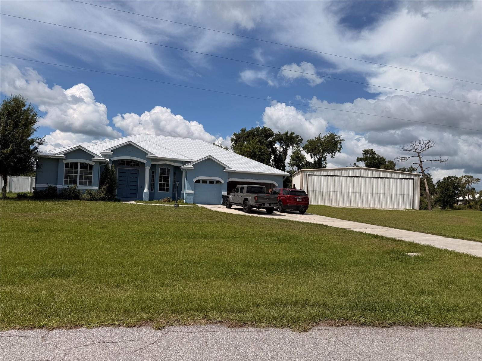 4334 HIDDEN RIVER RD
