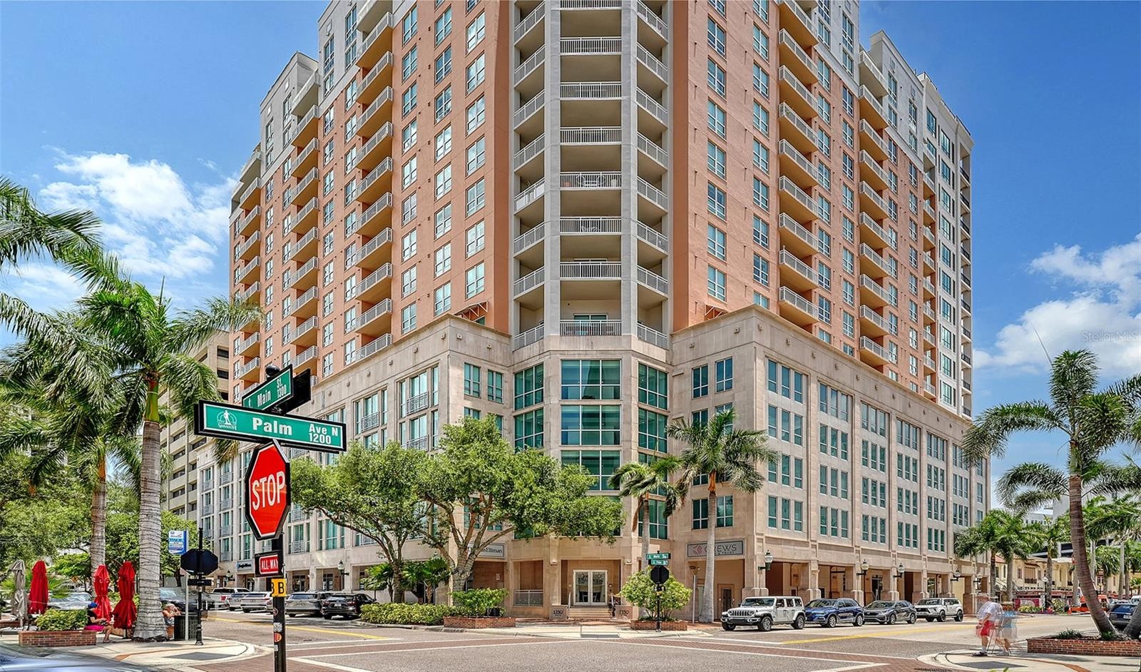 1350 MAIN ST #1407