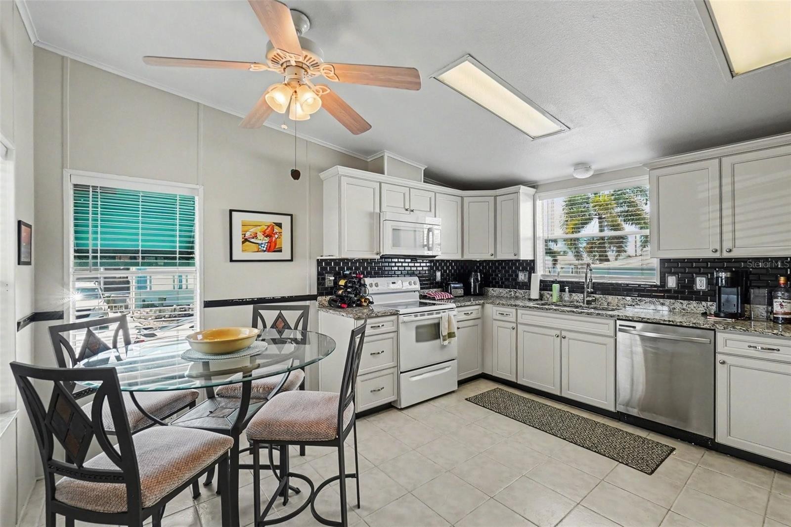 226 BIMINI DR