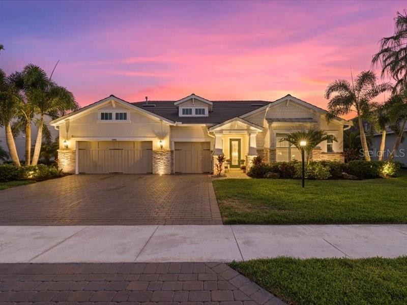 11806 BLUE HILL TRL