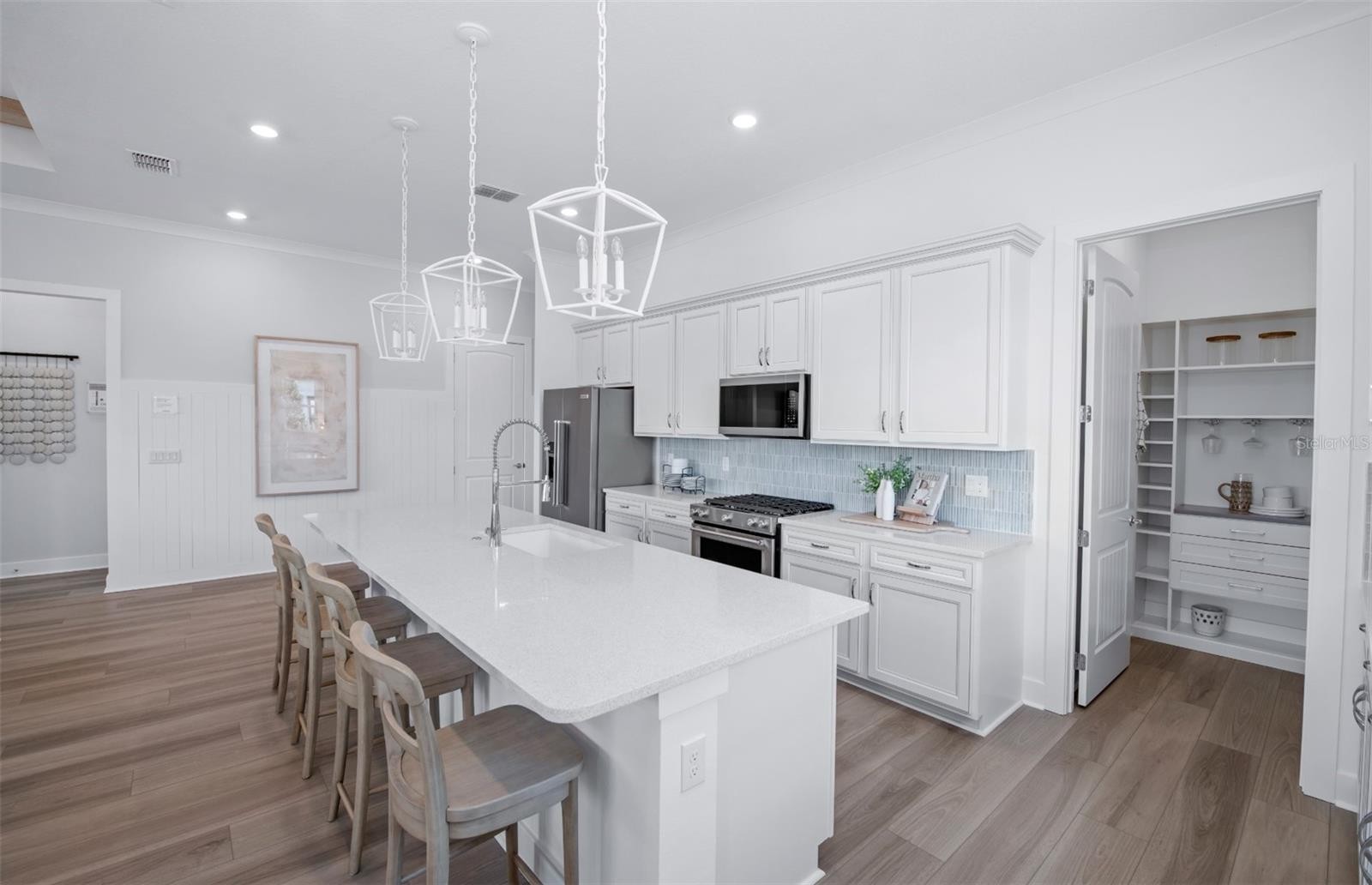 14815 SUNSET CREST LN