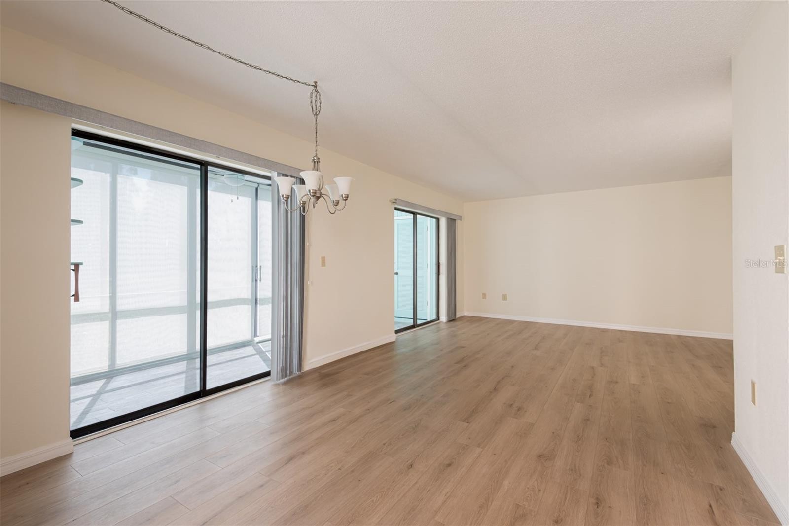 15 QUAILS RUN BLVD #1